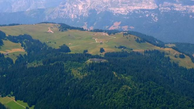 VIDÉO - Dans les Alpes, la retenue d'eau de la discorde