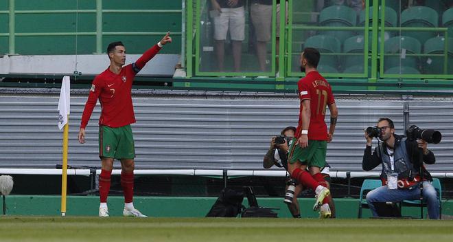 Portugal : Bruno Fernandes vole au secours de Cristiano Ronaldo !
