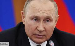 « Des douleurs vives dans la cavité abdominale » : Vladimir Poutine de plus en plus faible ?