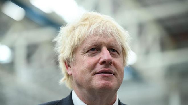 Après la démission de Liz Truss, le come-back de Boris Johnson ?