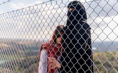 Rapatriement de camps en Syrie :  dix femmes mises en examen et écrouées en France