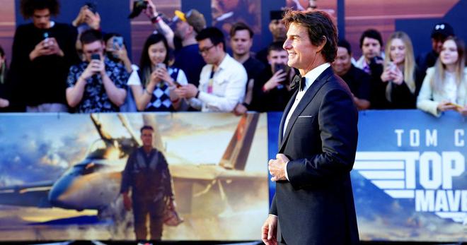 Tom Cruise rejoint la Patrouille de France à titre honorifique