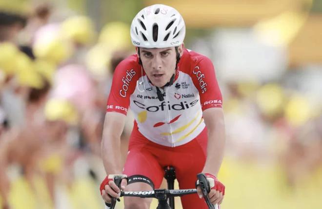 Guillaume Martin : « Pas certain qu’on puisse continuer de disputer le Tour de France en Juillet »