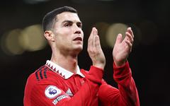 Séisme en Angleterre, Manchester United officialise le départ de Cristiano Ronaldo