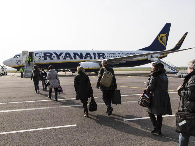 Ryanair: 11,2 millions de passagers et du SAF