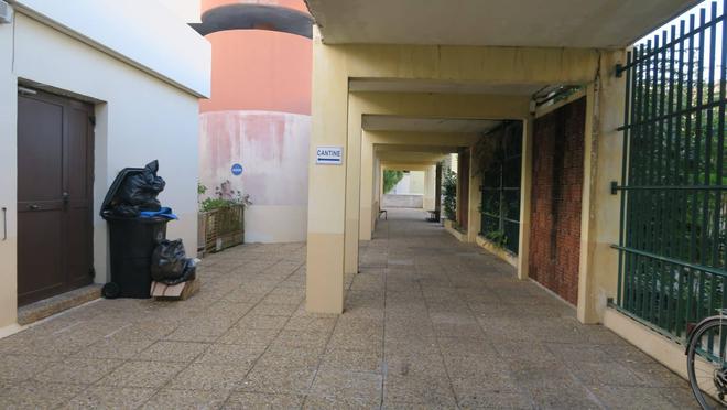 Des écoles aux services administratifs, la Ville de Marseille ne recycle plus le papier
