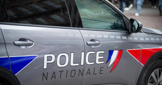 Deux policiers blessés dans une attaque au couteau à l'aéroport de Biarritz