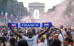 Coupe du monde : plus de 1200 policiers déployés à Paris pour les quarts de finale