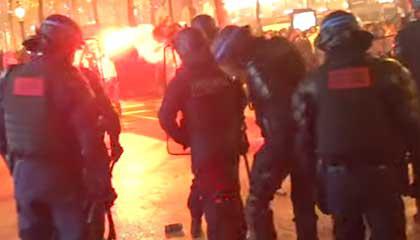 Mondial 2022 : Violents incidents sur les Champs-Élysées