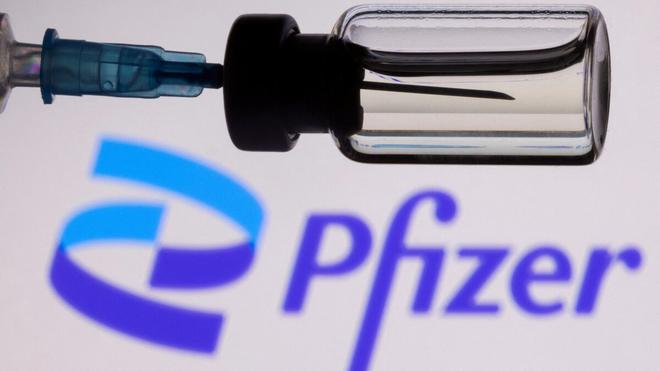 Covid-19 : pourquoi Pfizer augmente ses prévisions de vente de vaccins