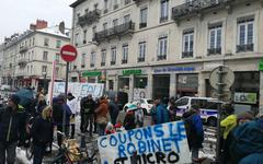 Grenoble : manifestation du collectif STop Micro contre le « pillage » de l’eau potable par STMicroelectronics et Soitec