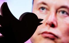 Polémiques, Tesla et la Bourse… pourquoi Elon Musk pourrait céder la tête de Twitter