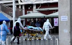 Covid-19 : hôpitaux sous tension, crématoriums débordés… la Chine face à une vague massive d’infections