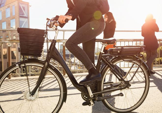Le gouvernement élargi l'éligibilité au bonus vélo électrique pour 2023