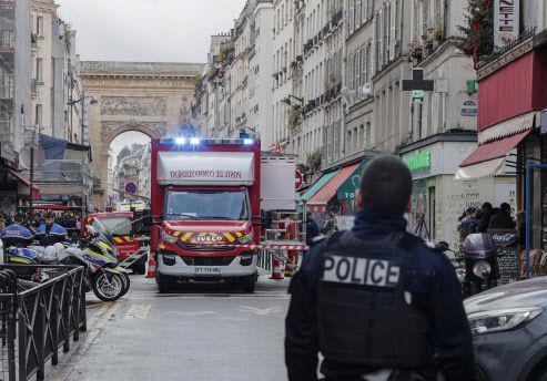 Attaque raciste à Paris : le suspect présenté à un juge d'instruction
