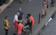 Paris : les autorités s’inquiètent de la montée des vols et de la violence des migrants « mineurs » délinquants