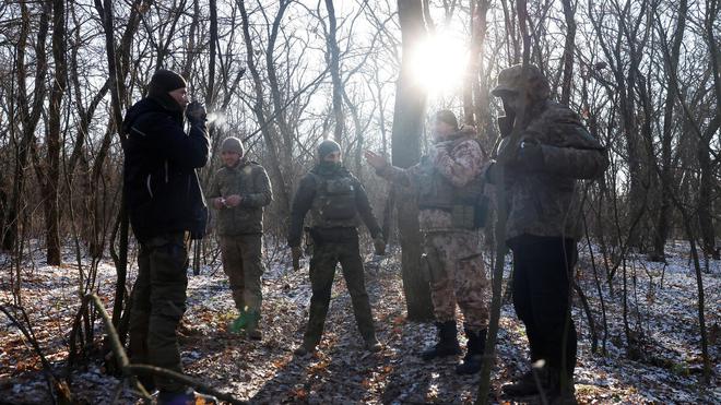 Guerre en Ukraine : les combats font toujours rage à Soledar, disputée par les deux camps