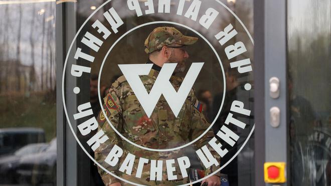 Guerre en Ukraine : le groupe Wagner annonce cesser de recruter des détenus