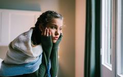 La génération des 18-24 ans marquée par la pandémie : « Le confinement a bouleversé qui je suis »