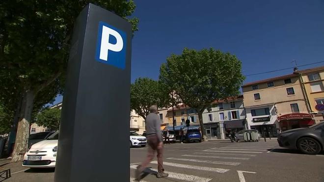 La suppression de parkings pour verdir les centres-villes inquiète les commerçants