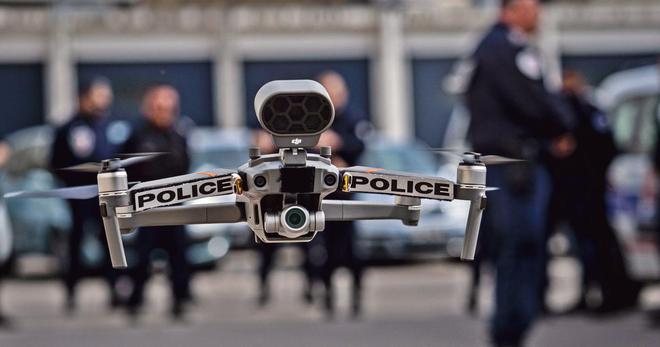 Manifestations, transports, frontières... Comment la police va utiliser les drones