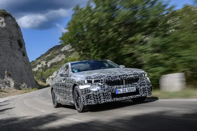 BMW i5 : tout ce que l’on sait avant sa présentation