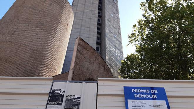 Malakoff : la démolition de la tour de l’Insee est-elle vraiment un désastre écologique ?