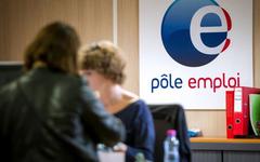 VRAI OU FAUX. Le nouveau logo de France Travail qui va remplacer Pôle emploi sera-t-il vraiment un "homme qui traverse la rue" ?