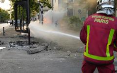 Adolescent tué à Nanterre : une annexe de la mairie incendiée à Mantes-la-Jolie