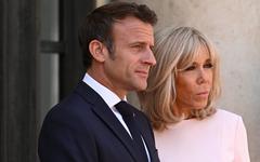 Mort de Nahel, 17 ans : Un président ne devrait pas faire ça ? La présence d'Emmanuel et Brigitte Macron au concert d'Elton John mercredi soir fait réagir