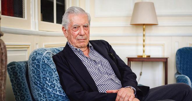 L’écrivain Mario Vargas Llosa de nouveau hospitalisé pour Covid-19