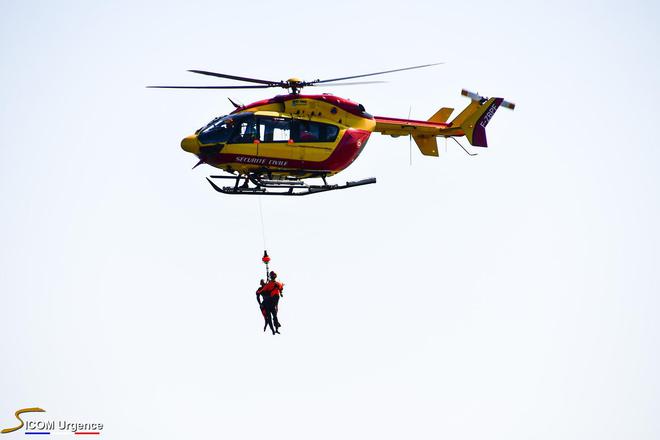 Une Jeune Femme Sauvée de la Noyade par les CRS de Haute Montagne. Elle Voulait Remplir sa Gourde