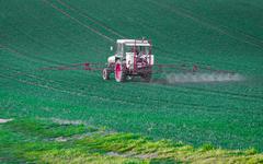 Le mystère des pesticides : toxiques, mais toujours autorisés