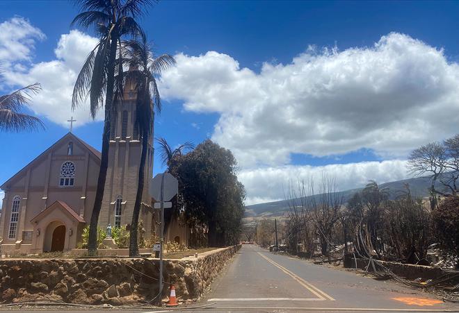 «Un miracle»: l’église de Maui intacte alors que les incendies de forêt incendient les environs