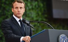 Macron mentionne Samuel Paty pour justifier l’interdiction de l’abaya
