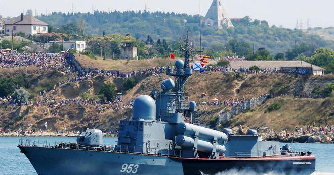Guerre en Ukraine : la Russie dit avoir détruit trois drones navals ukrainiens en mer Noire
