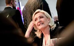 Présidentielle 2027 : Marine Le Pen donnée en tête au premier tour, selon un sondage