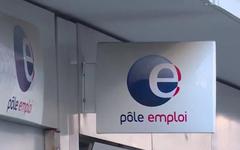 Le réseau France Travail, qui doit remplacer Pôle emploi le 1er janvier 2024, sera géré en "copilotage entre l'Etat et les collectivités locales", propose le ministre du Travail Olivier Dussopt