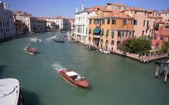 VIDÉO - Surtourisme à Venise : l'Italie face à l'ultimatum de l'Unesco