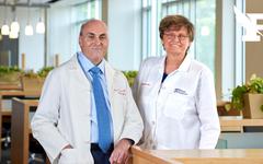 Le Nobel de médecine à la Hongroise Katalin Kariko et l'Américain Drew Weissman pour le vaccin ARNm