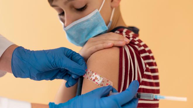 Vaccin covid : tout savoir sur la nouvelle campagne en France