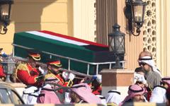 Les funérailles de l’émir du Koweït ont eu lieu dimanche en présence seulement de ses proches