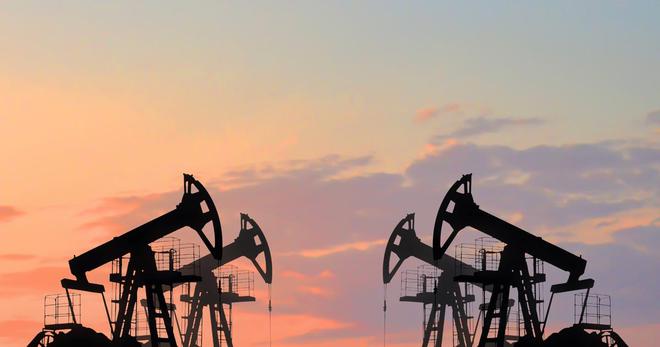 Le pétrole accélère sa chute avec la baisse des prix saoudiens