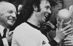 Franz Beckenbauer, légende du football allemand, est décédé