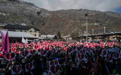 Remontées mécaniques fermées: élus alpins et professionnels de la montagne saisissent le Conseil d'Etat
