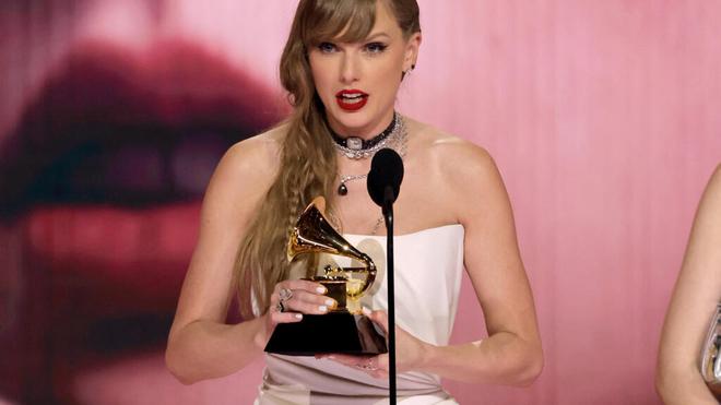 Grammy Awards aux États-Unis: avec son 4e sacre, Taylor Swift entre dans l'histoire de la cérémonie