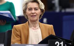 Ursula von der Leyen officialise sa candidature à un second mandat à la tête de la Commission européenne