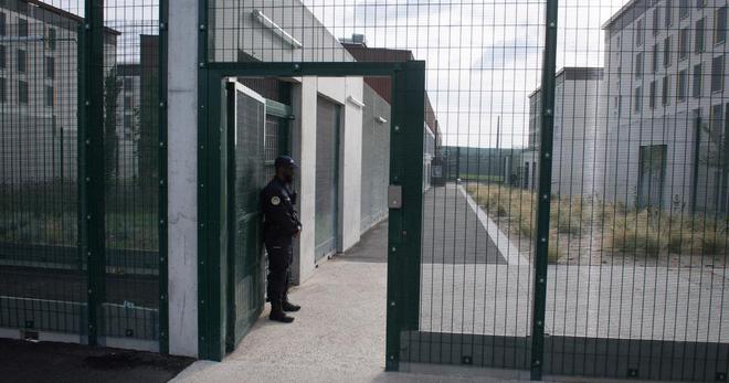 Marseille : un homme accusé d’un triple assassinat poignardé en prison