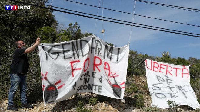 Des militants indépendantistes manifestent près de la villa de Gabriel Attal en Corse