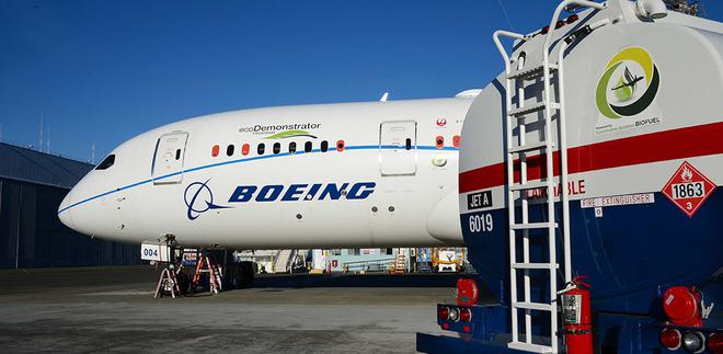 Boeing réalise son plus gros achat de carburant d’aviation mélangé durable